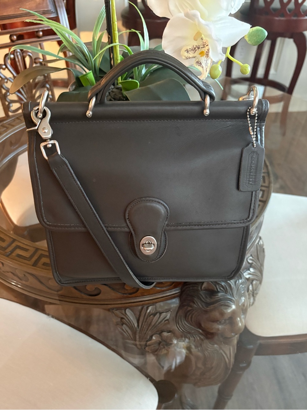 🩶🩶VINTAGE “RARE” GREY WILLIS GLOVE TANNED LEATHER TOP HANDLE BAG! 9927